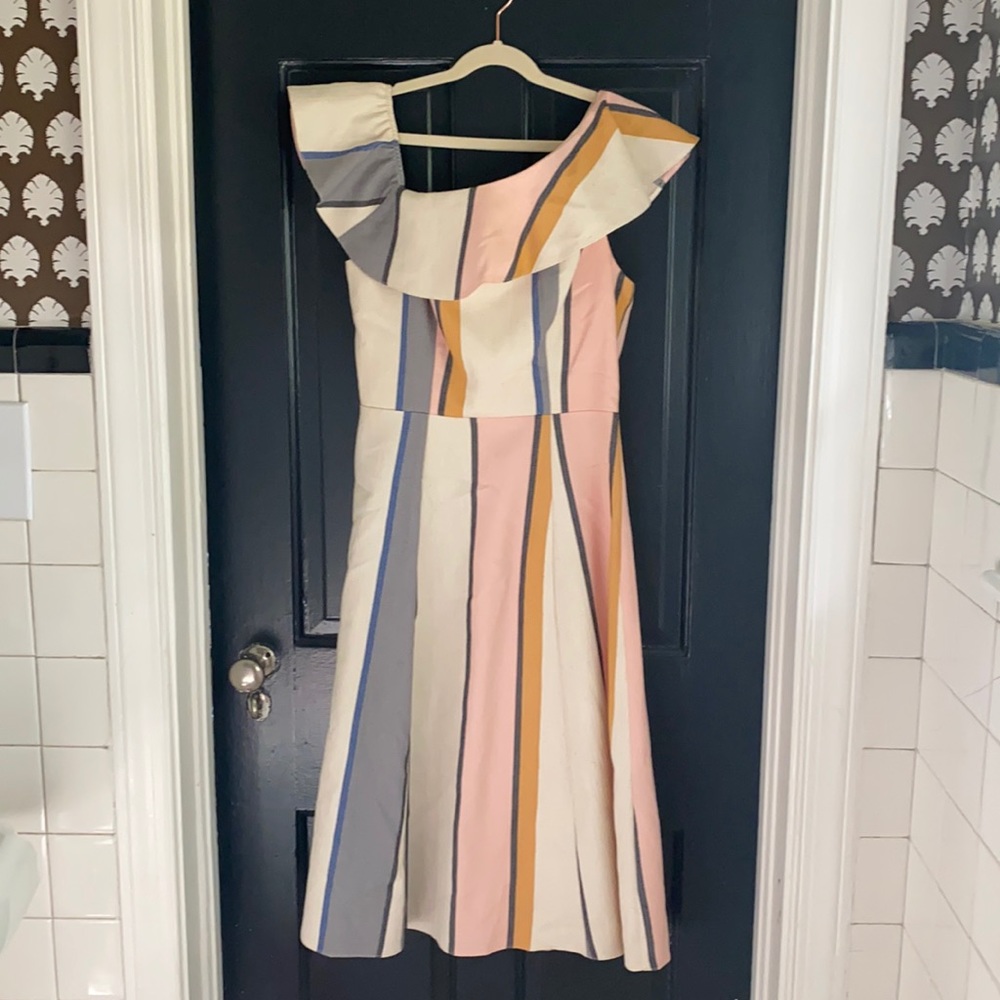 ASOS dress with asymmetrical neckline. Size 2. perfect for vacation!